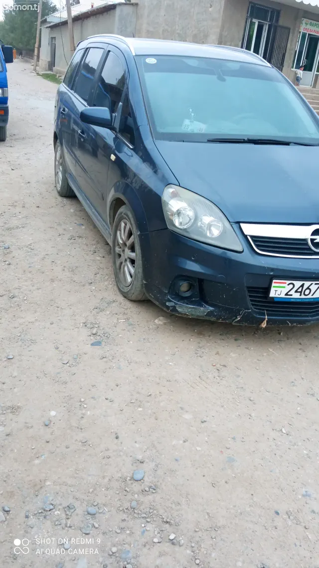 Opel Zafira 2008 · 0.7 MT