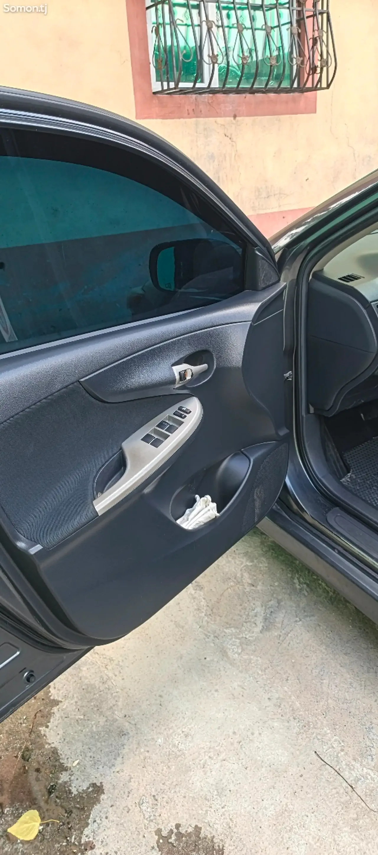 Toyota Corolla 2012 · 1.8 AT
