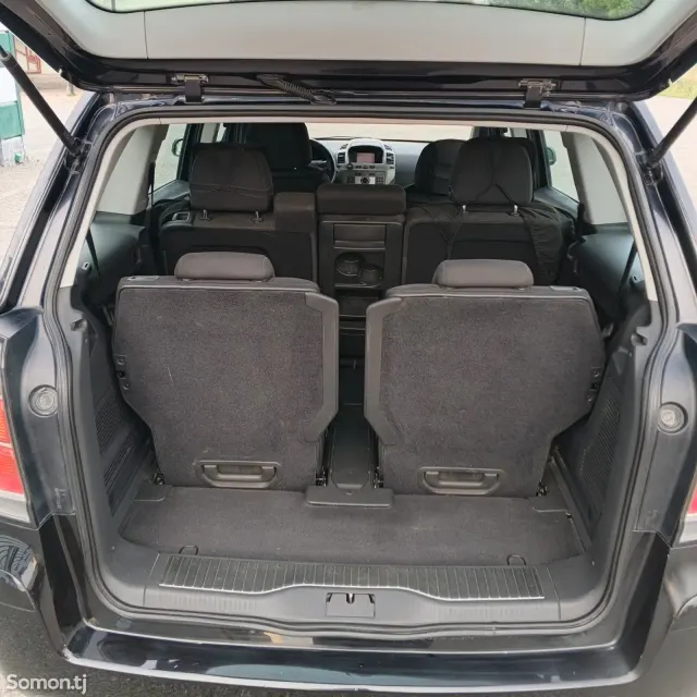 Opel Zafira 2007 · 1.8 MT