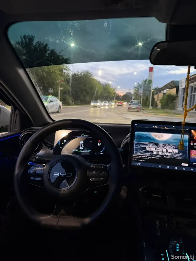 BYD E2 2024 · AT