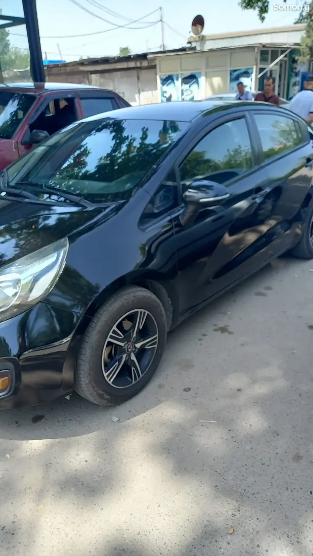 Kia Rio 2011 · 1.4 AT