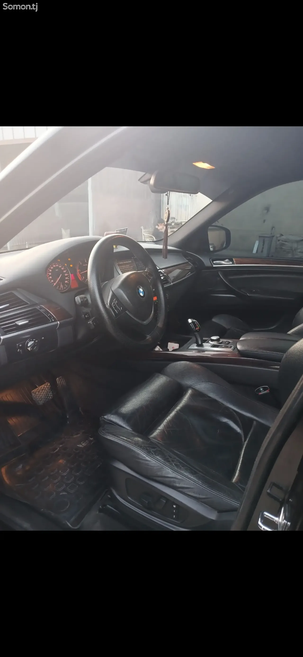BMW X5 M 2009 · 3.0 CVT