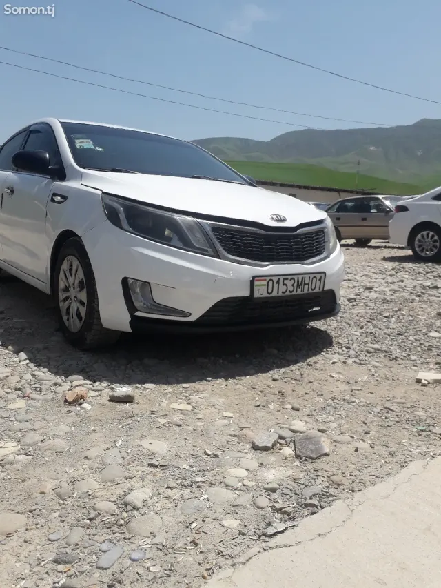 Kia Rio 2013 · 1.6 MT