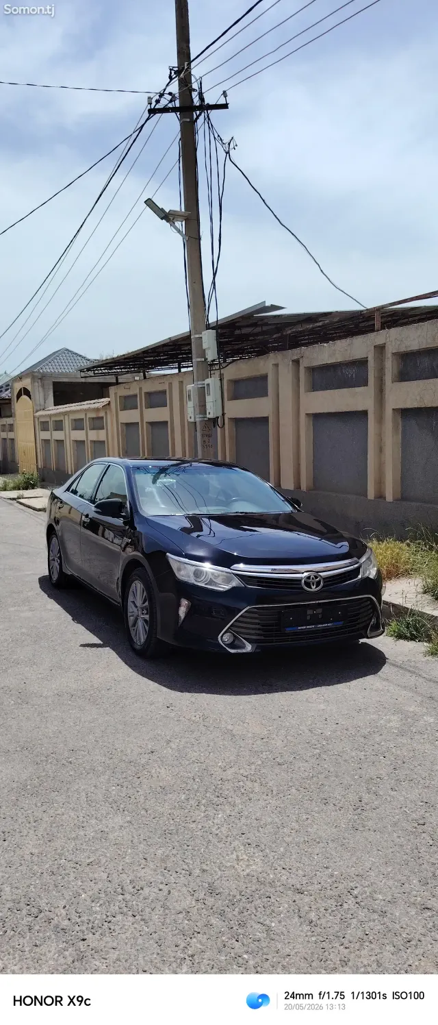 Toyota Camry 2016 · 2.5 AT