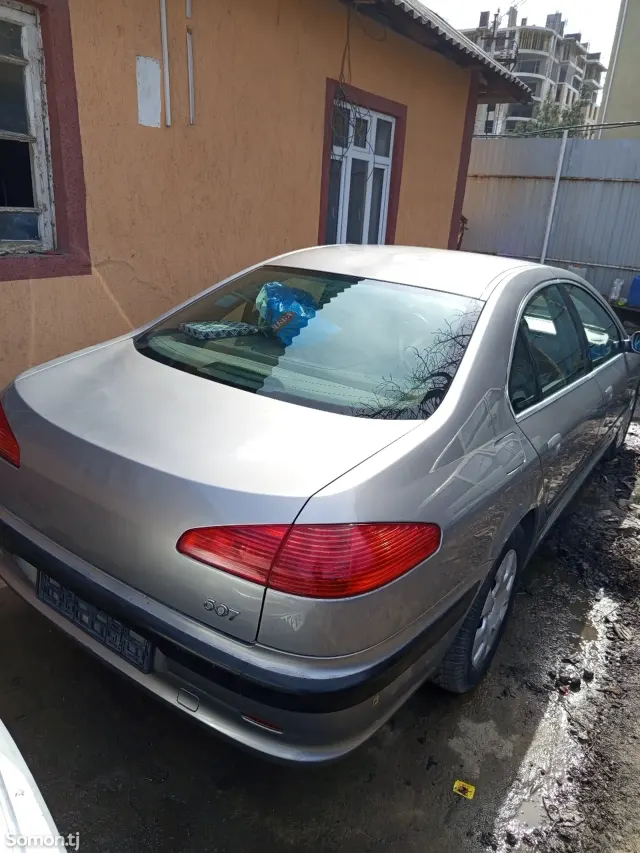 Peugeot 607 2001 · 2.2 AT
