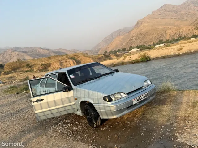 Lada (ВАЗ) 2114 2005 · 1.6 MT