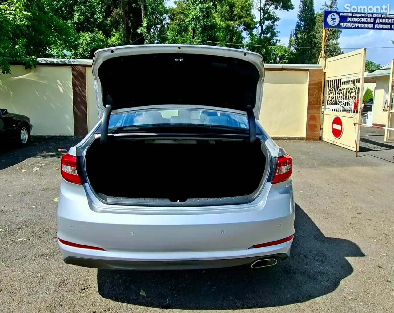 Hyundai Sonata 2015 · 2.0 AT