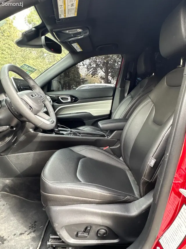 Jeep Compass 2025 · 2.0 AT