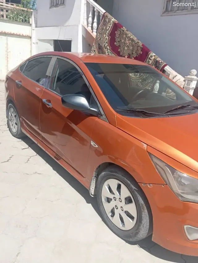 Hyundai Solaris 2015 · 1.6 AT