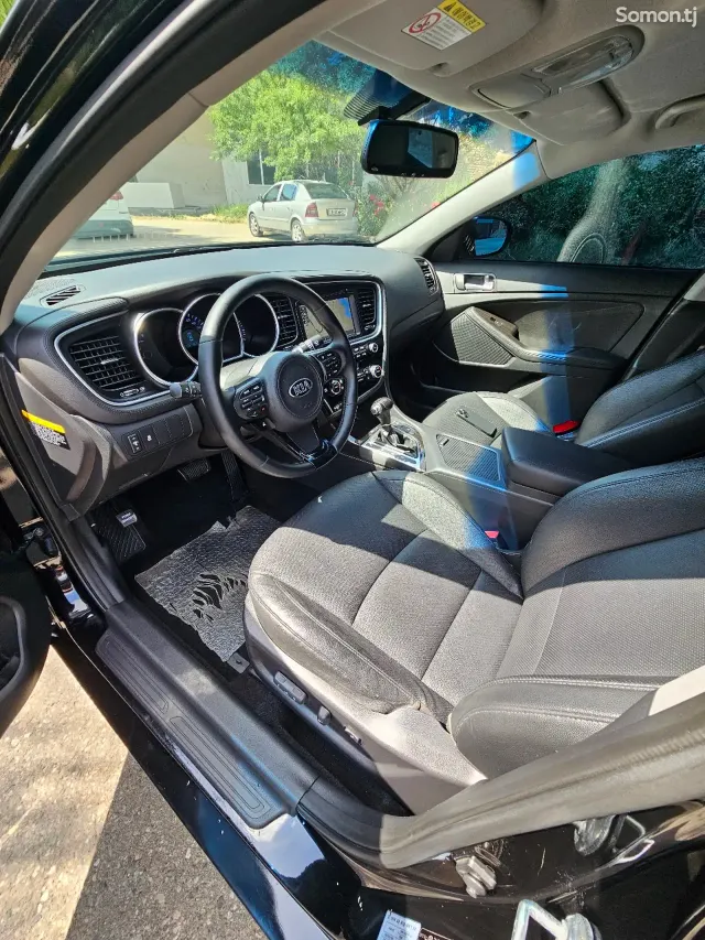 Kia K5 2014 · 2.0 AT