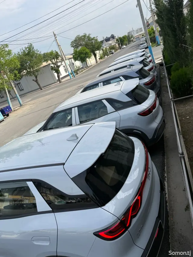 BYD Yuan Up 2025 · AT