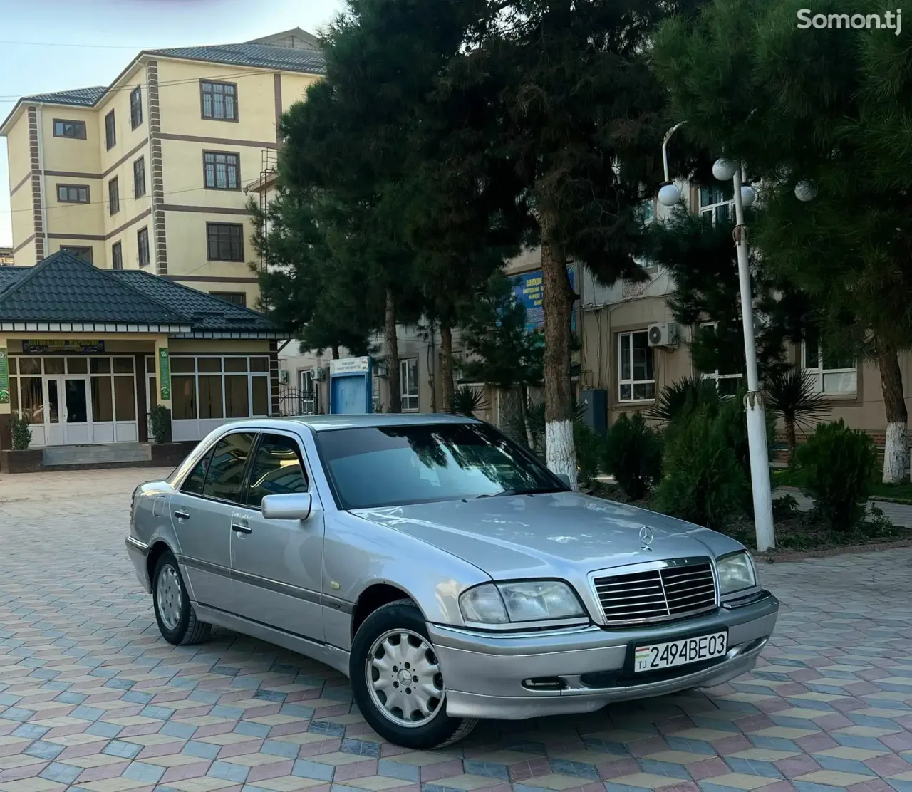 Mercedes-Benz C class 2000 · 2.4 AT