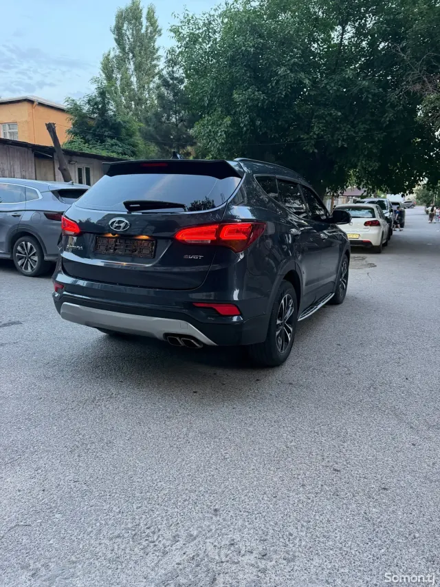 Hyundai Santa Fe 2015 · 2.0 AT