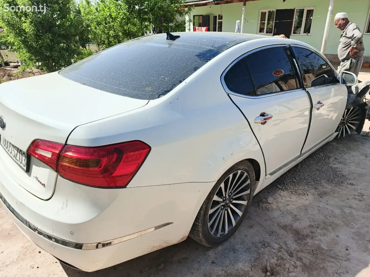 Kia K7 2012 · 2.4 AT