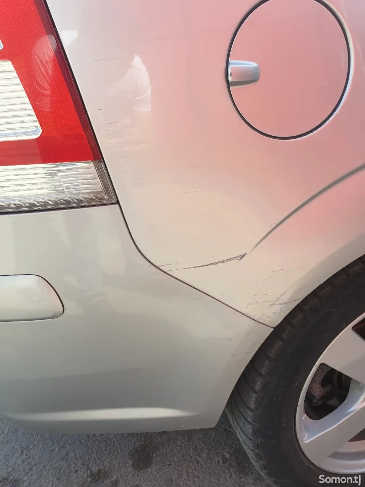 Opel Zafira 2009 · 1.6 MT