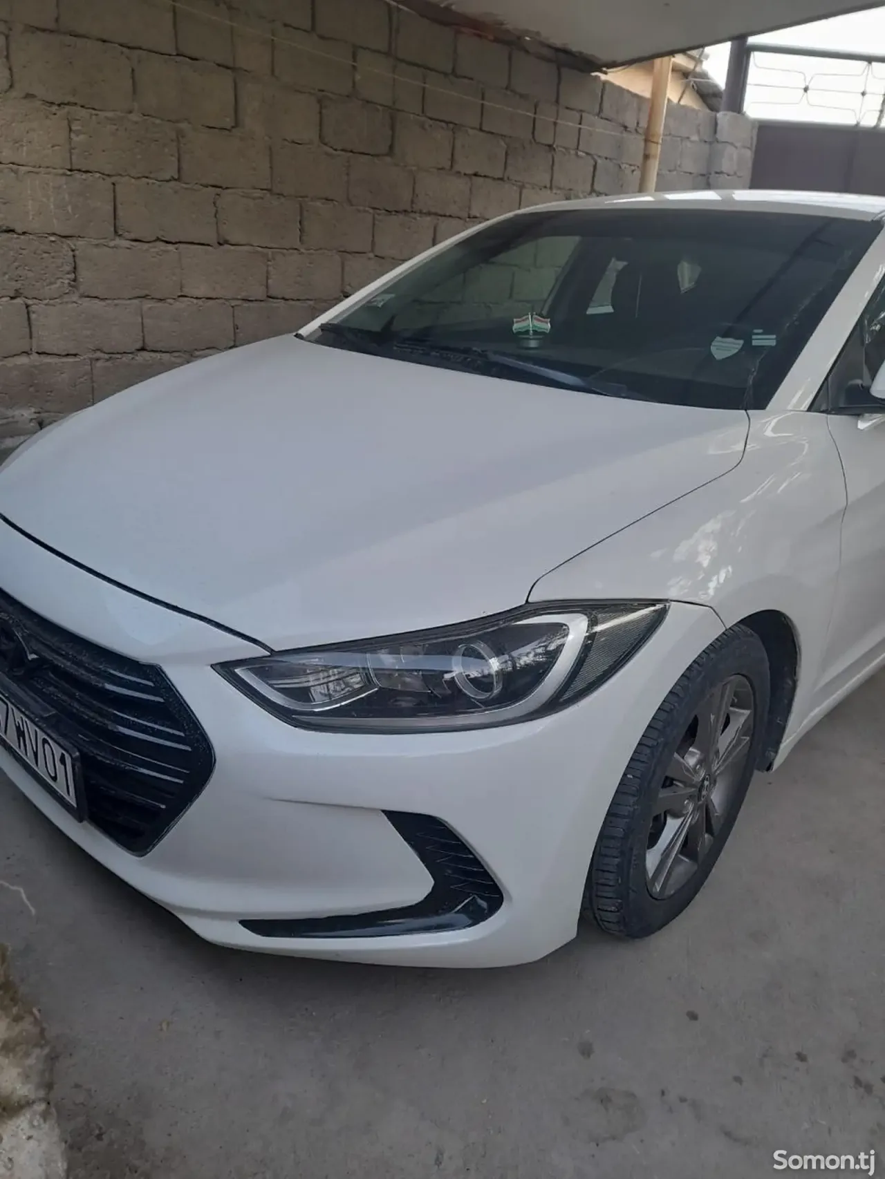 Hyundai Elantra 2017 · 2.0 AT