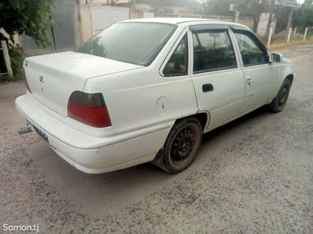 Daewoo Nexia 1996 · 1.6 MT