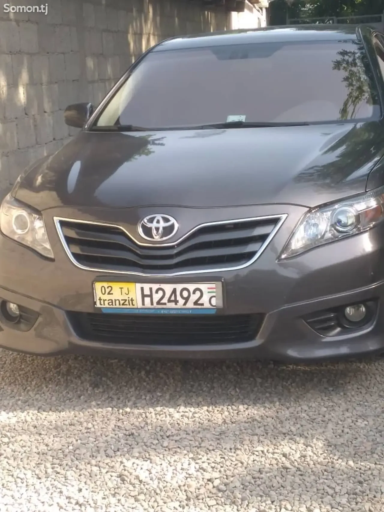 Toyota Camry 2010 · AT