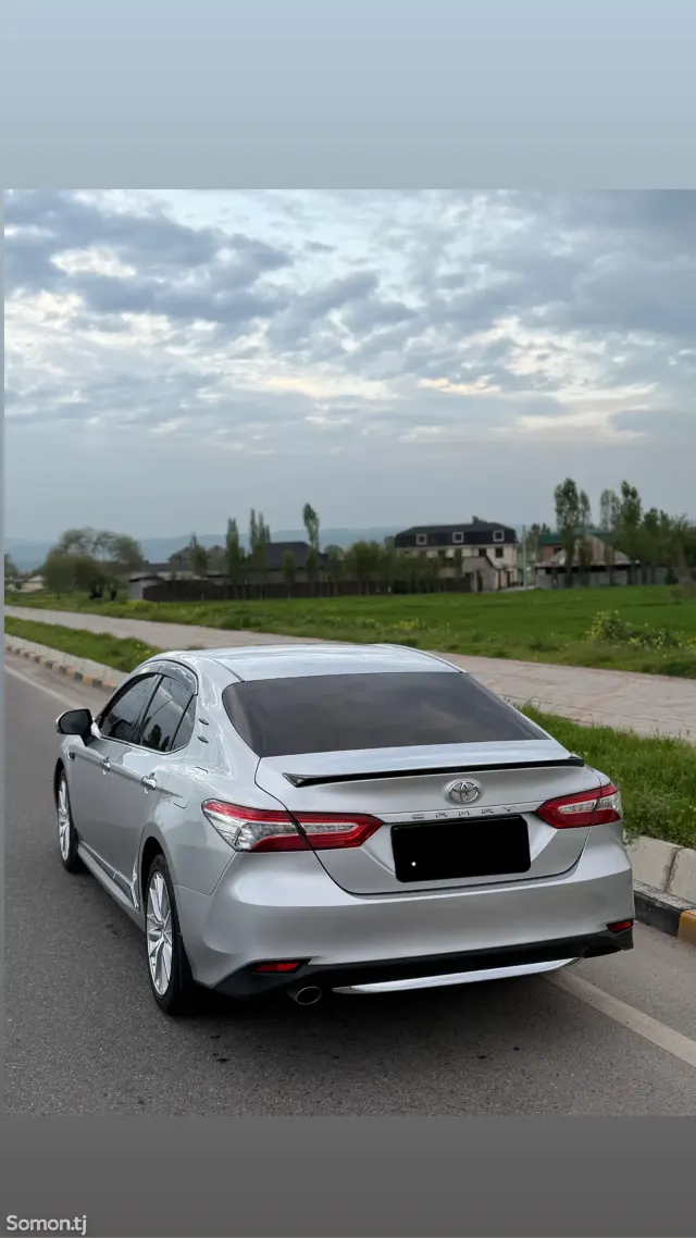 Toyota Camry 2018 · 2.5 AT