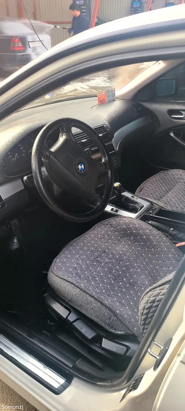 BMW 3 series 2000 · 1.8 MT