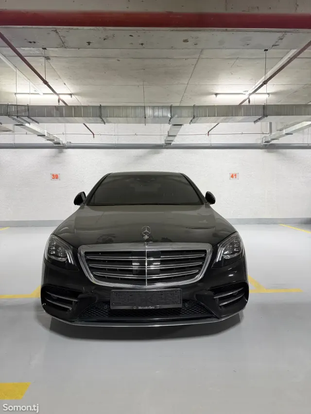 Mercedes-Benz S class 2018 · 4.5 AT