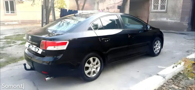 Toyota Avensis 2010 · 1.8 MT