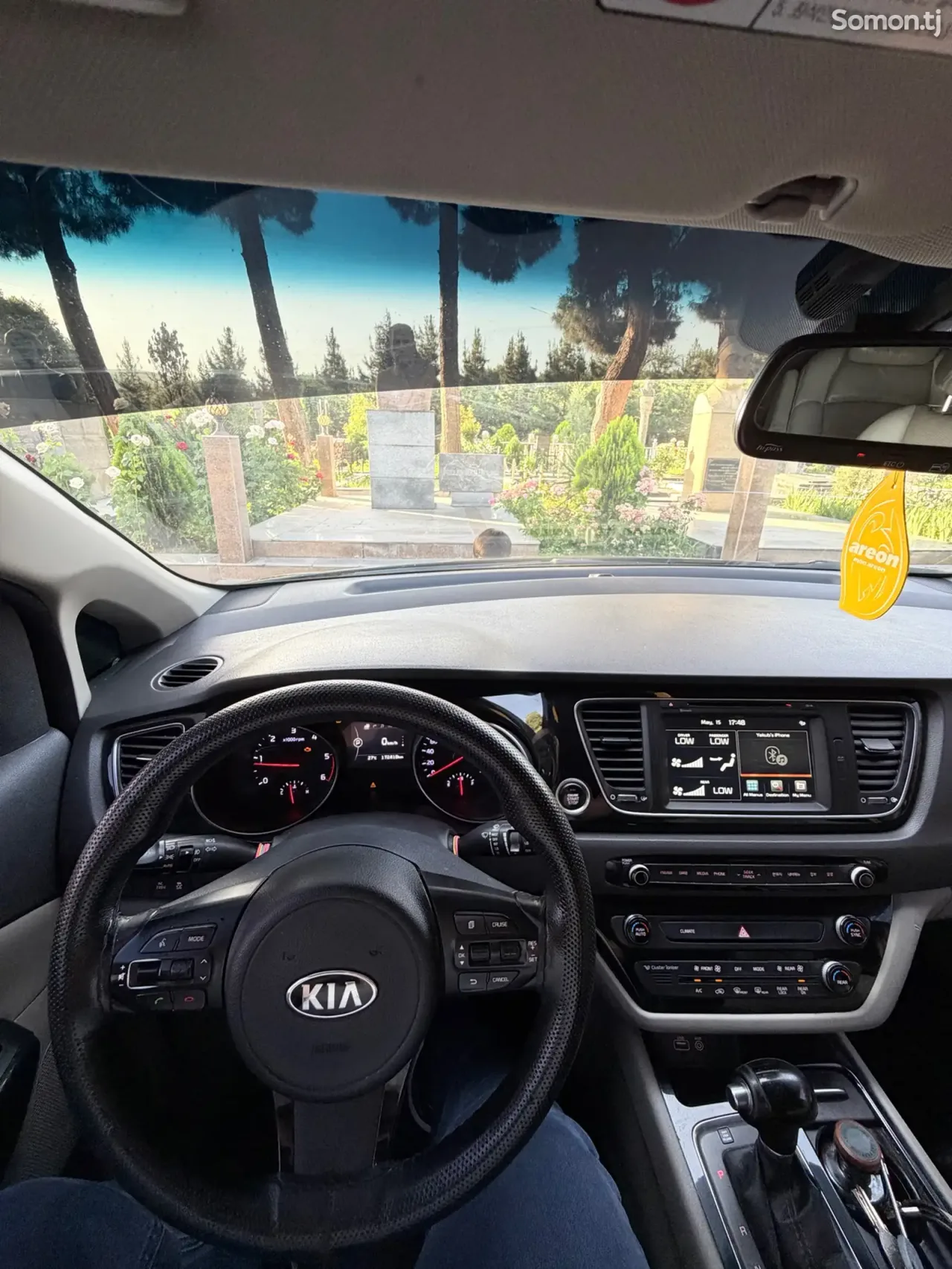 Kia Carnival 2015 · 2.2 AT