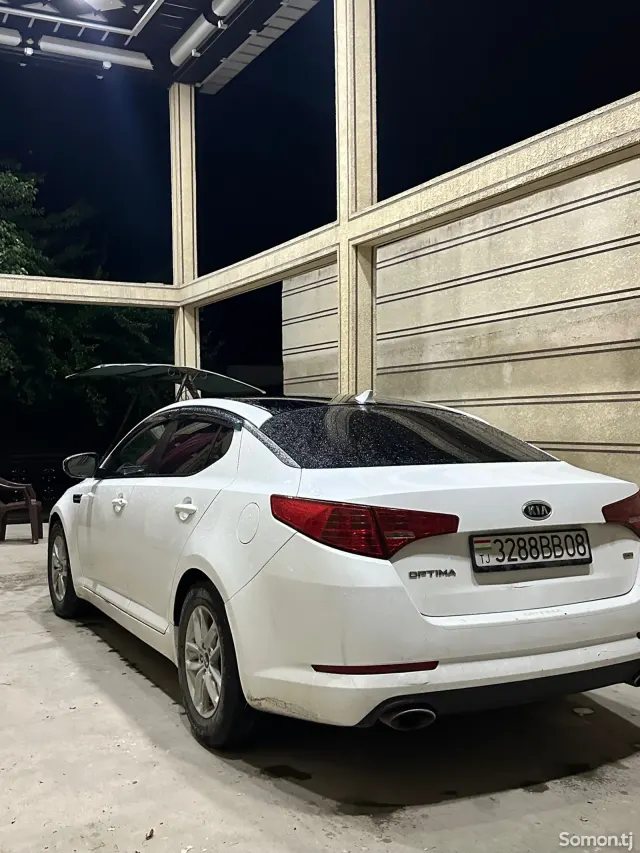 Kia K5 2011 · 2.4 AT