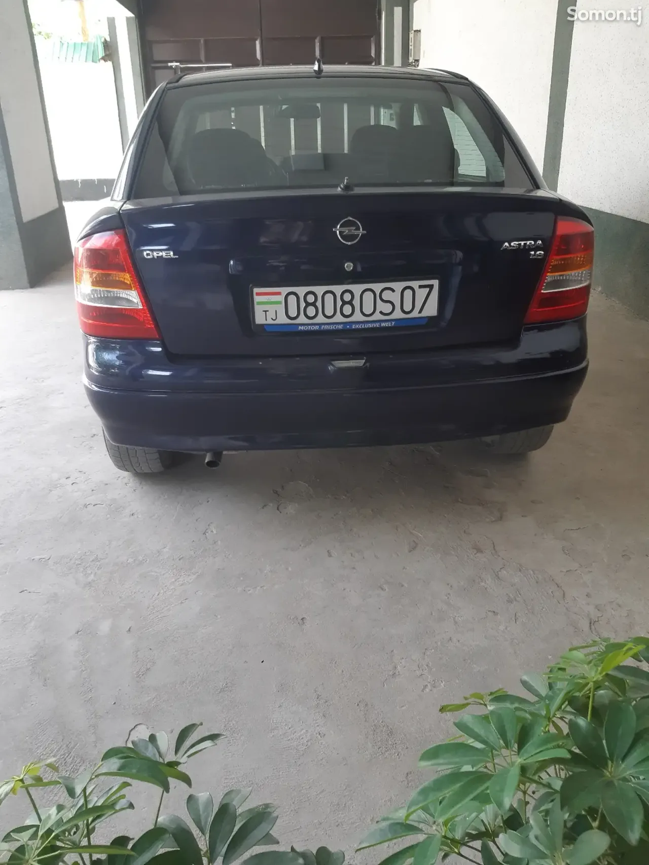 Opel Astra G 1999 · 1.6 MT