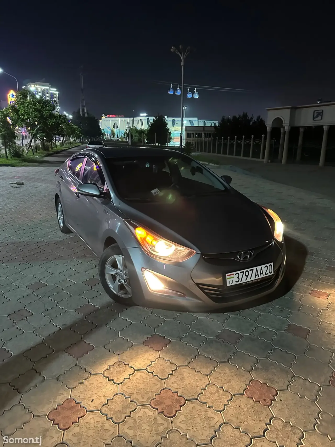 Hyundai Avante 2014 · 1.6 AT