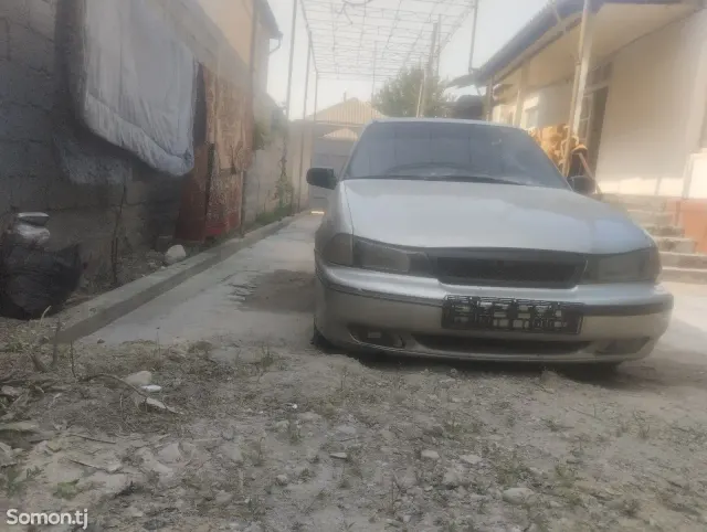 Daewoo Nexia 1995 · 1.6 MT