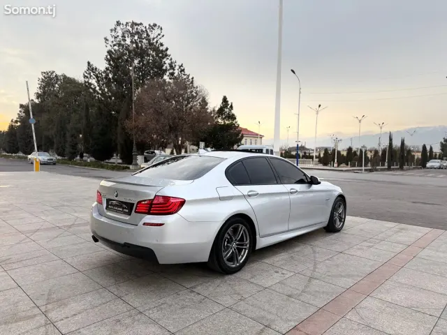 BMW 5 series 2015 · 3.0 AT