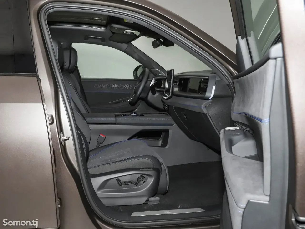 Volkswagen Touran 2025 · 2.0 AT