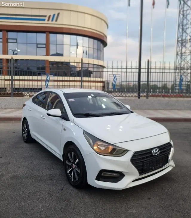 Hyundai Accent 2018 · 1.6 AT