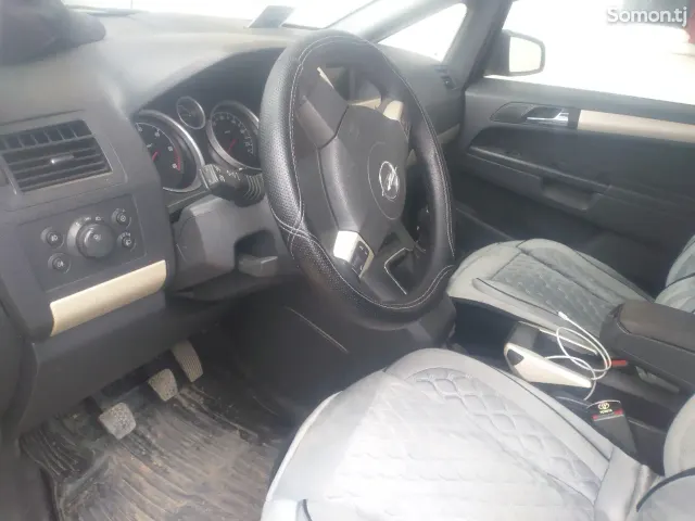 Opel Zafira 2008 · 1.8 MT