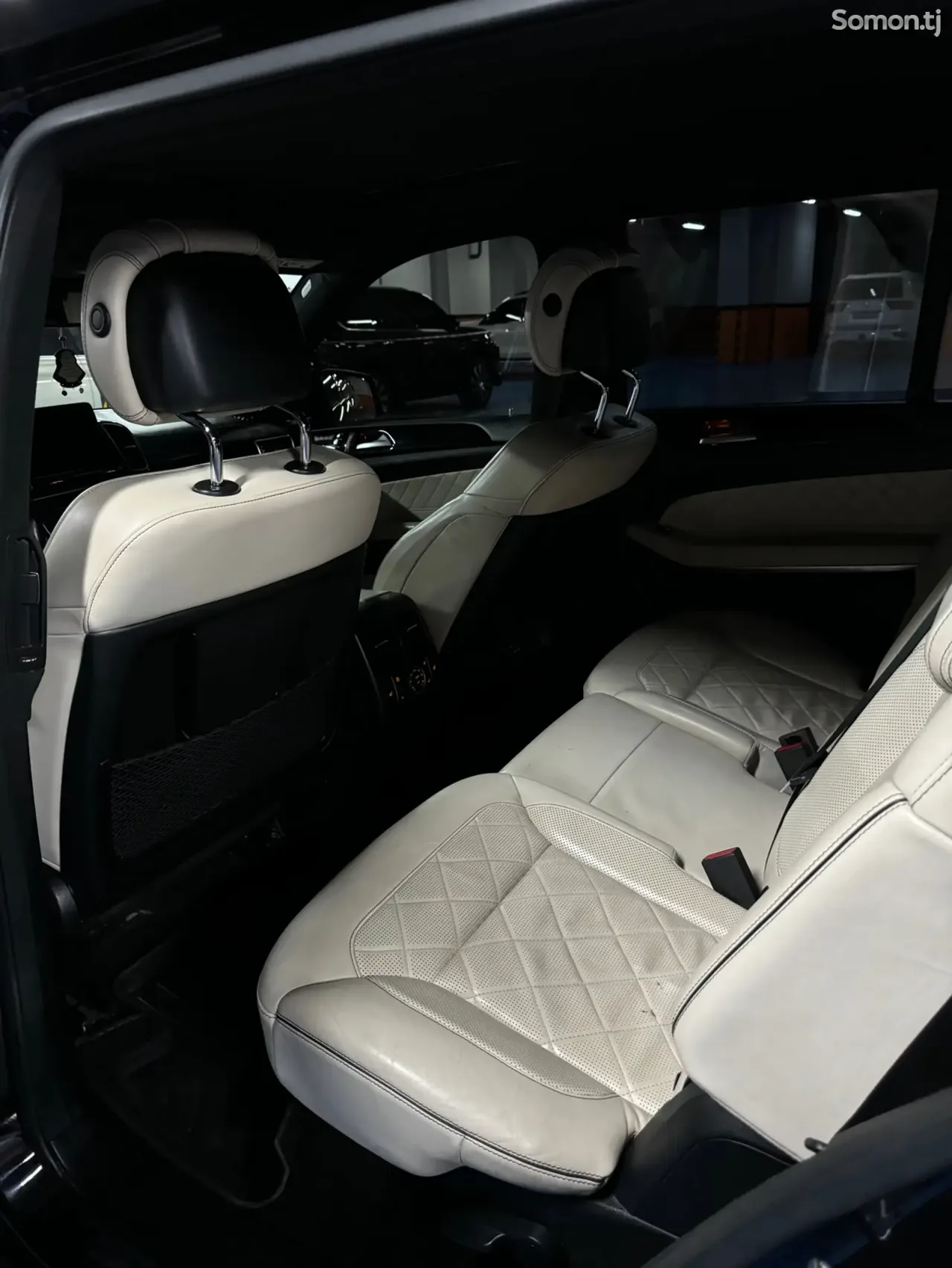 Mercedes-Benz GLS 2018 · 4.7 AT