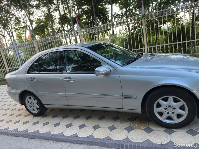 Mercedes-Benz C class 2000 · 2.0 AT