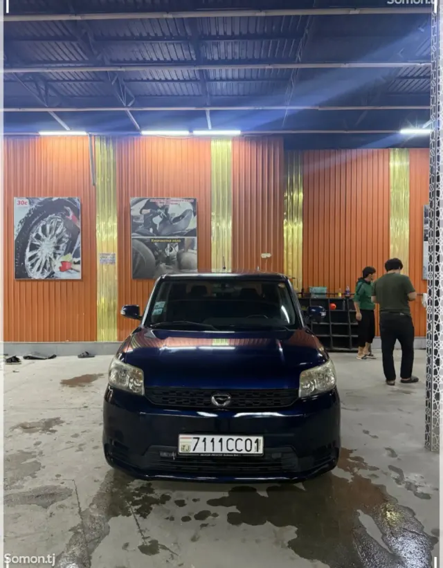Toyota Rumion 2010 · 1.5 AT