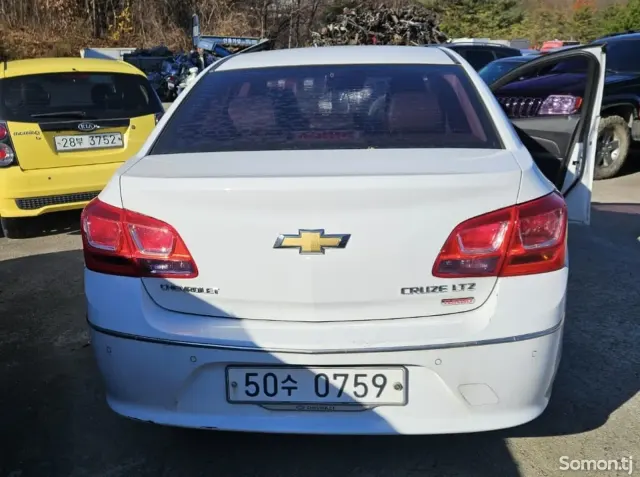Chevrolet Cruze 2016 · 1.4 AT