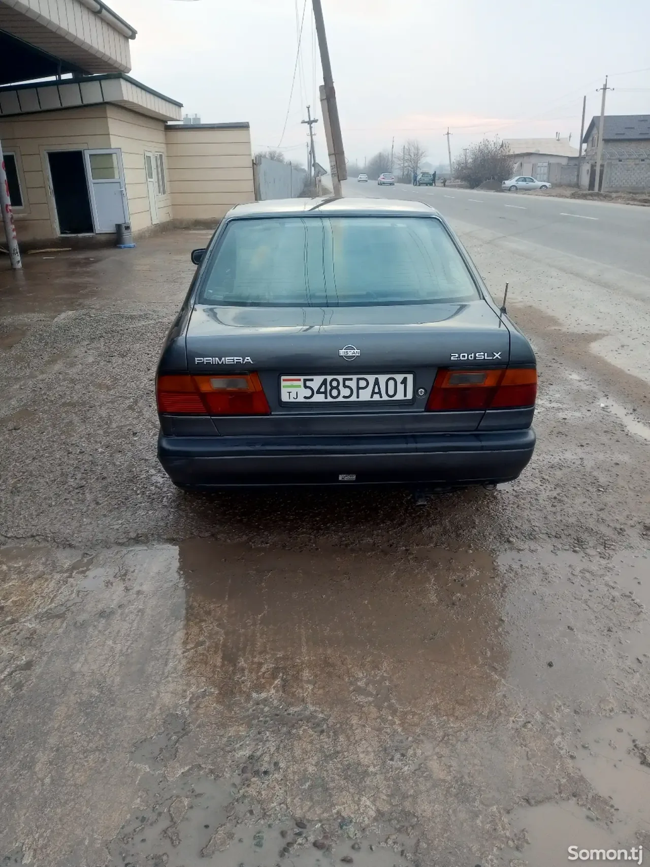 Nissan Primera 1993 · 1.6 MT