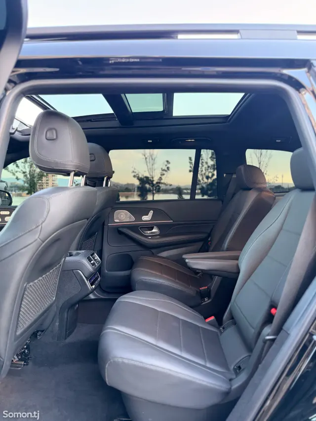 Mercedes-Benz GLS 2024 · 4.5 AT