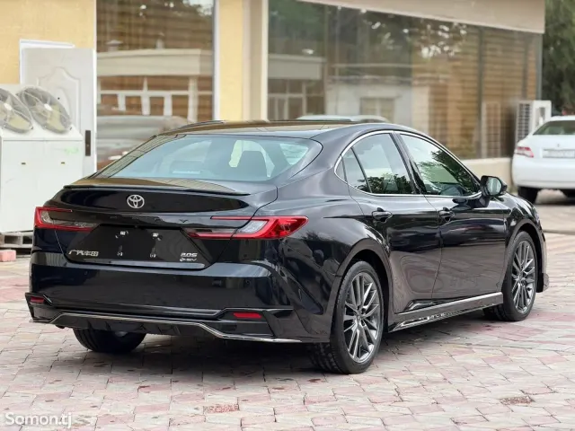 Toyota Camry 2026 · 2.0 AT