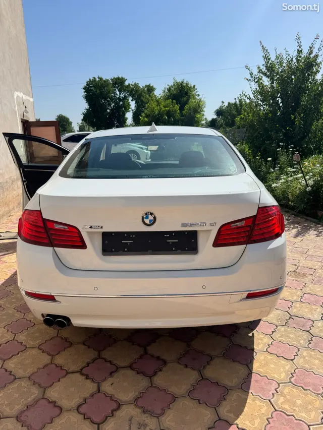 BMW 5 series 2016 · 2.0 AT