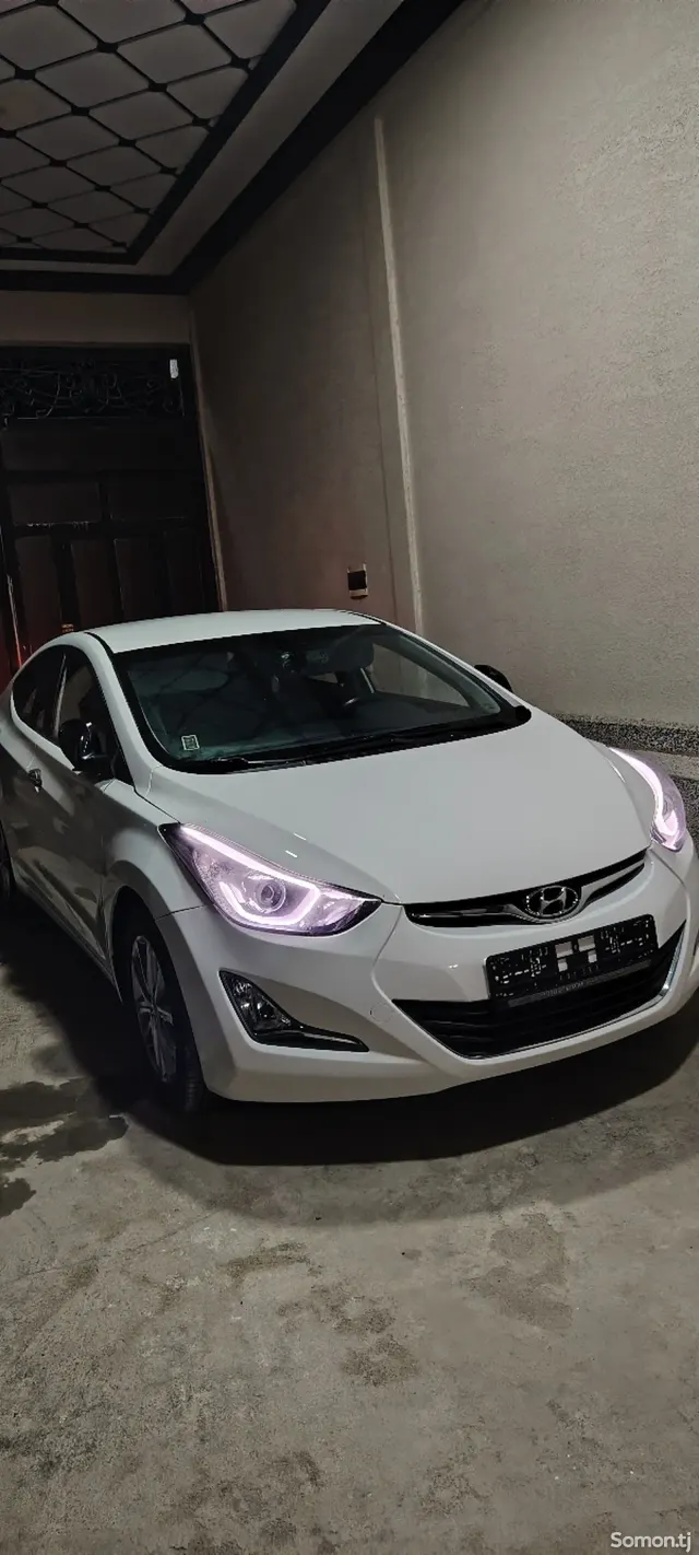 Hyundai Avante 2014 · 1.6 AT