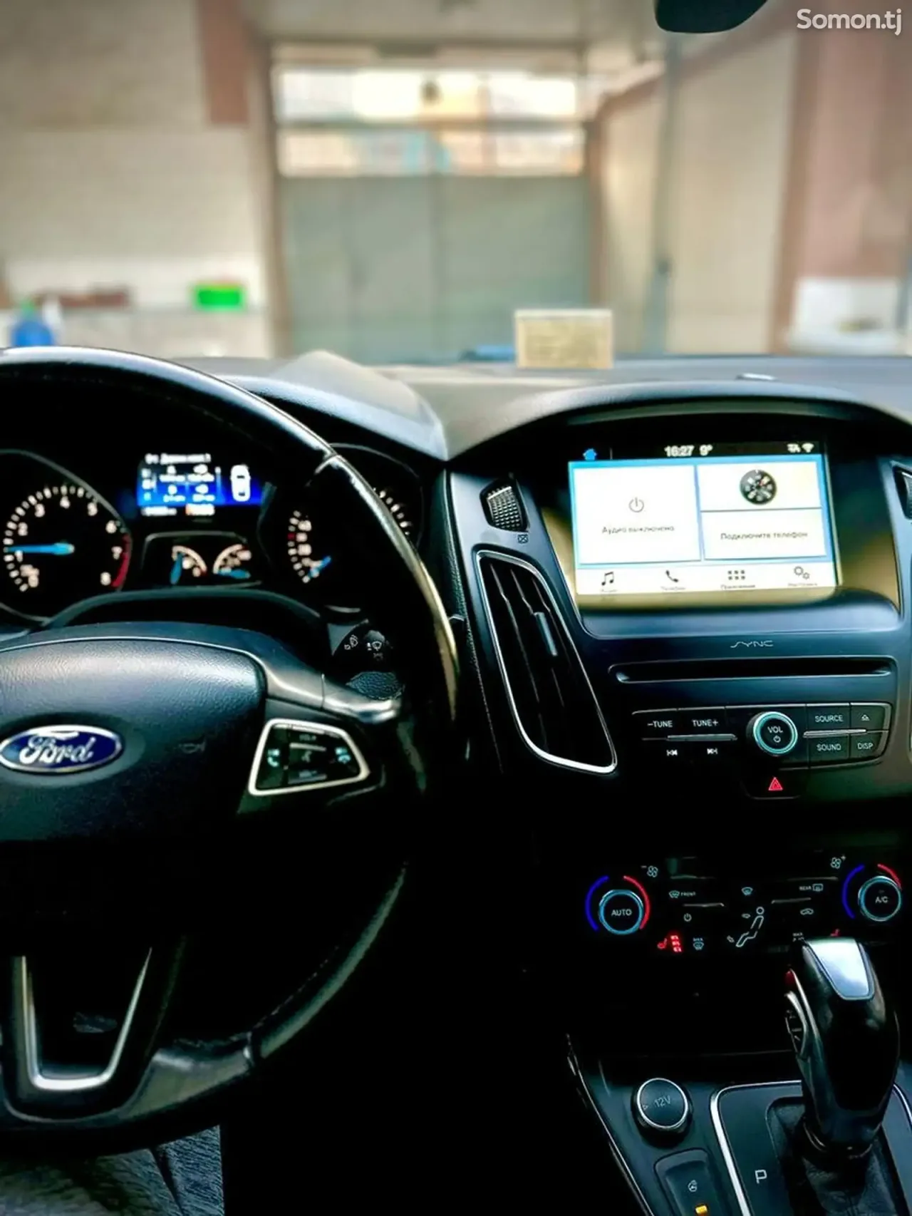 Ford Focus 2018 · 1.6 AT