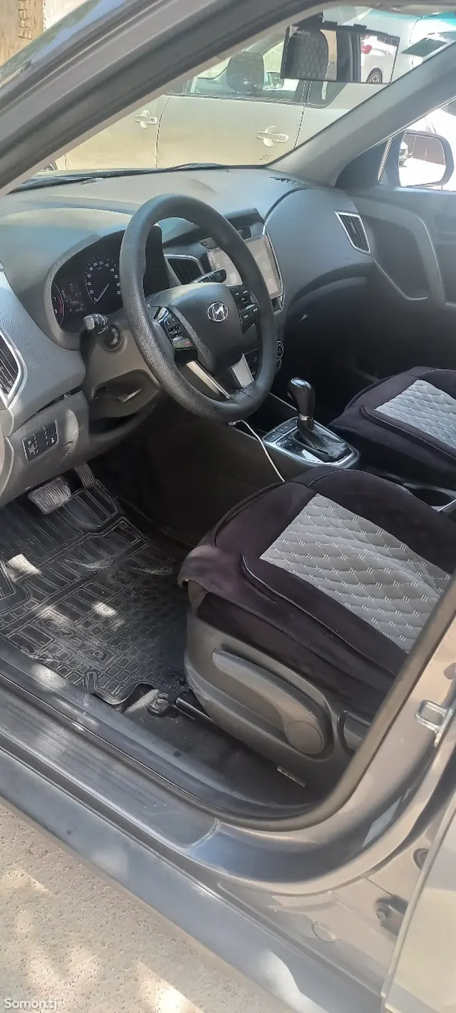 Hyundai Creta 2019 · 1.6 AT