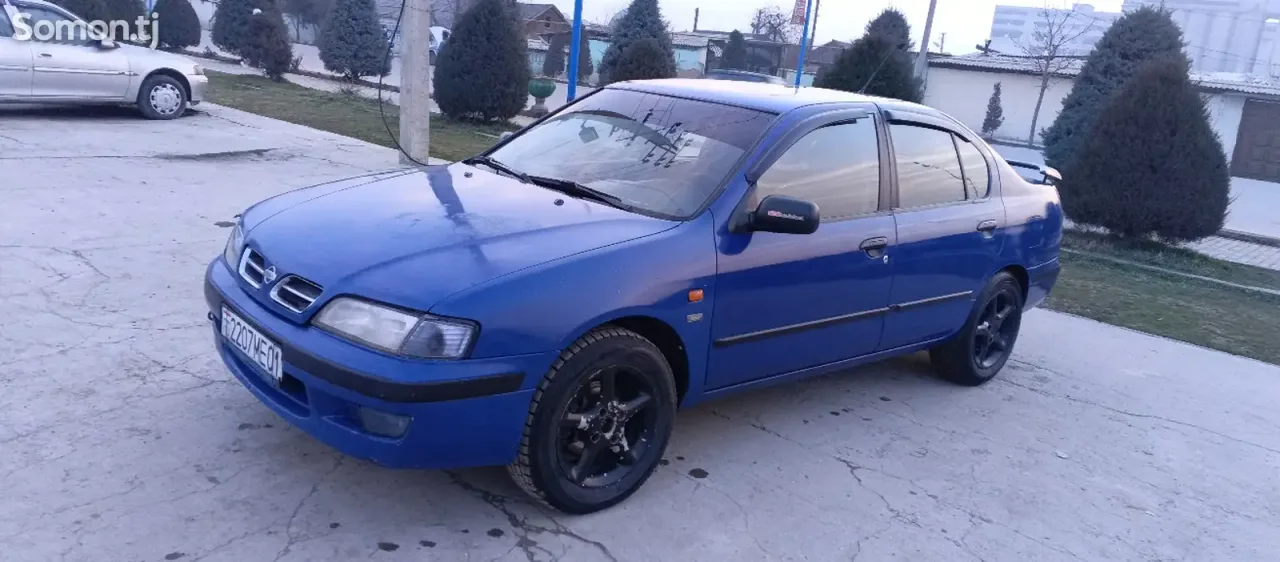 Nissan Primera 1998 · 1.6 MT