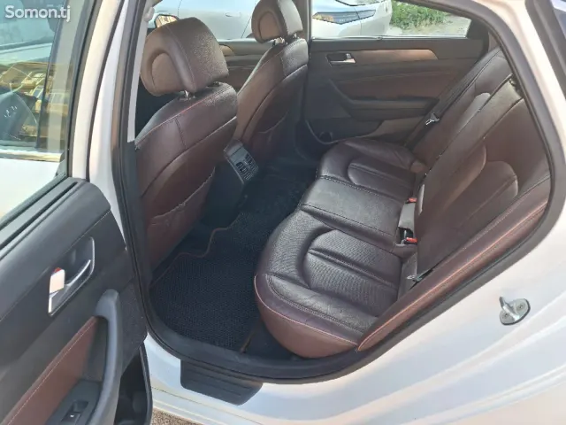 Hyundai Sonata 2016 · 2.0 AT
