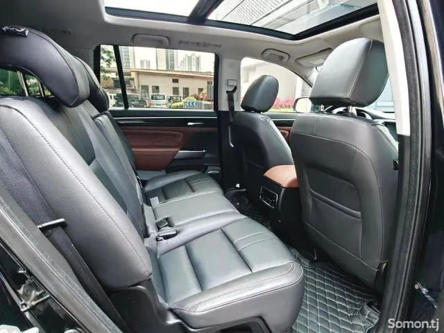 GAC Trumpchi GS8 2017 · AT