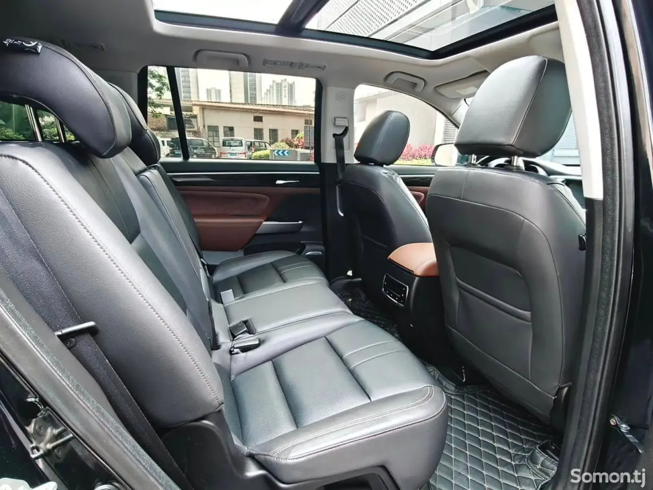 GAC Trumpchi GS8 2017 · AT
